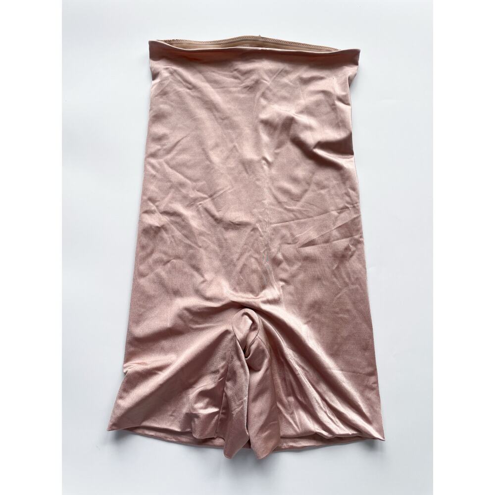 Assets by Spanx Mid Thigh Seamless Shorts Shapewear Tummy and Thigh Control XL